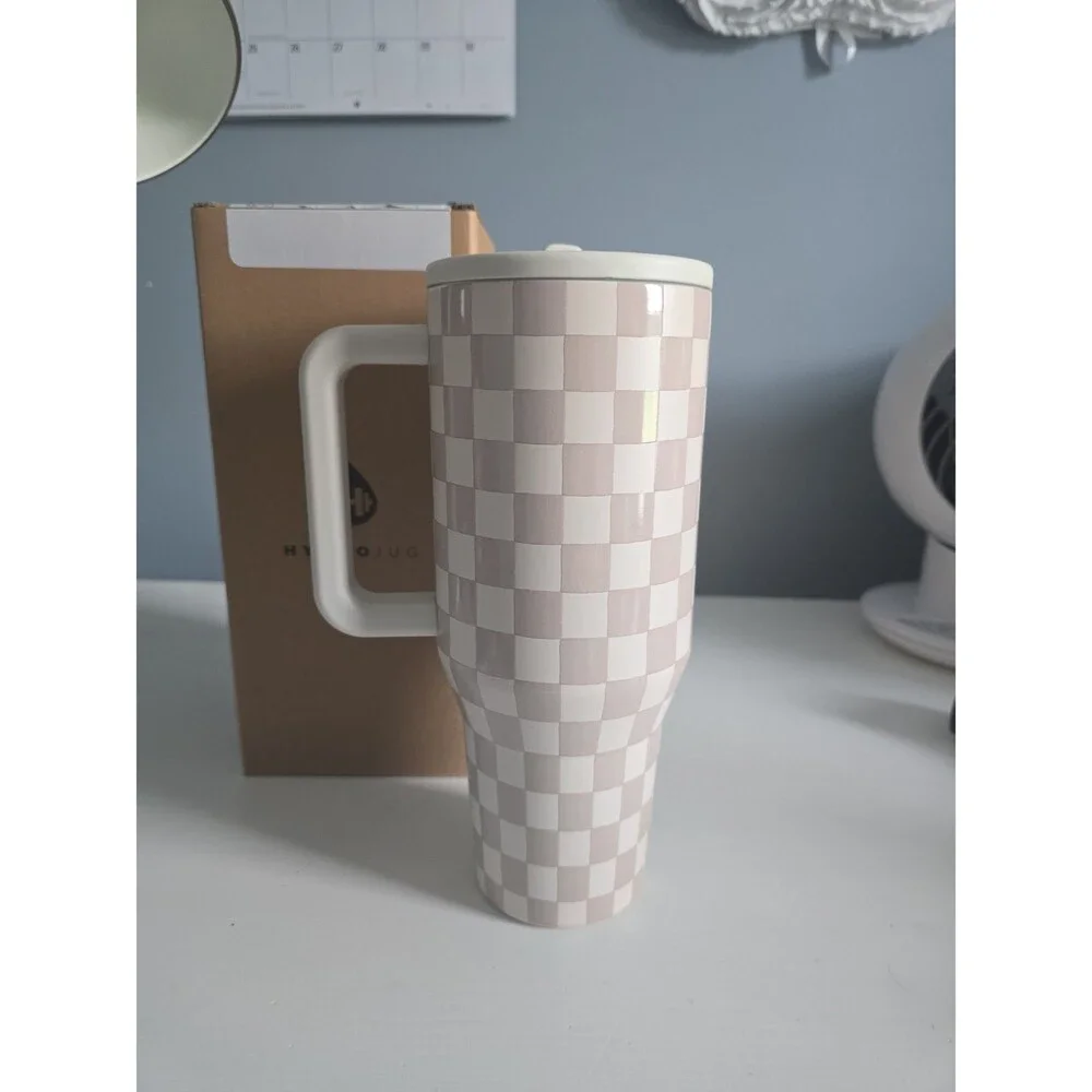 Hydrojug 40 oz Traveler in SANDSTONE LIMITED EDITION WITNEY CARSON LAUNCH NEW